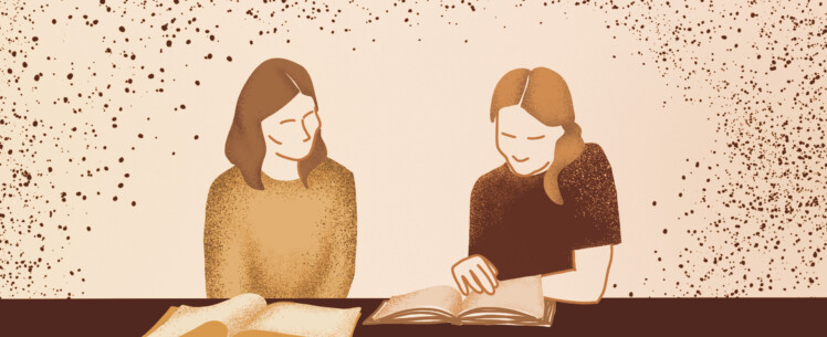Kakso naishenkilöä lukee pöydän ääressä kirjoja, kuvituskuva.